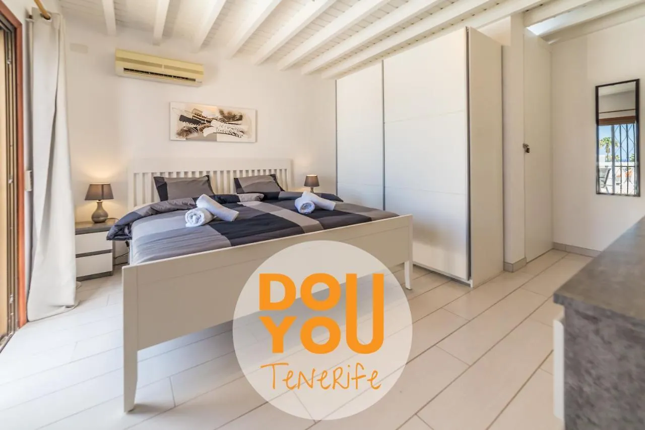 أرونا Apartment Paraiso Royal 0*,