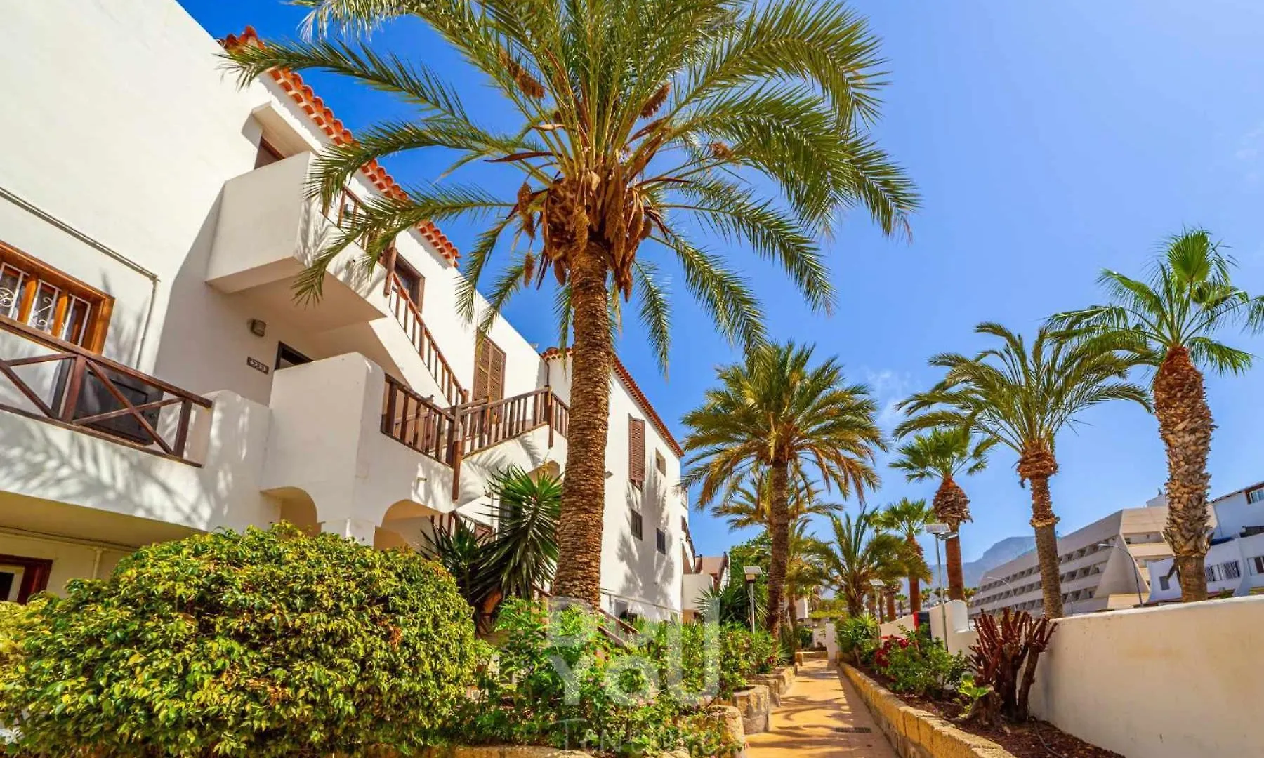 أرونا Apartment Paraiso Royal 0*,